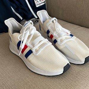 Adidas size 10.5 shoes